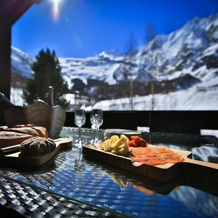 Chalet Khione