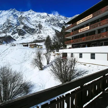 샬레 Chalet Khione