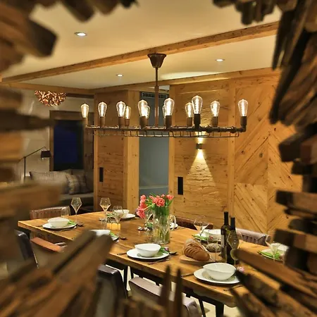 샬레 Chalet Khione